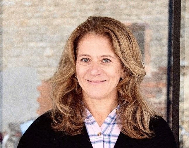 Fiona Hilton